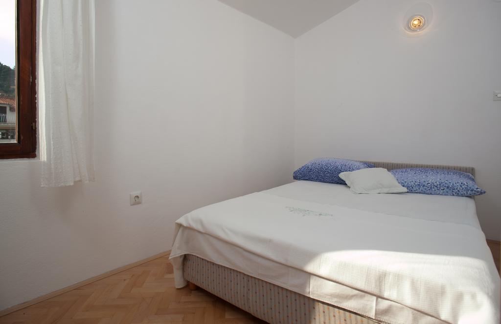 Kornelija 2 Apartment Podgora Phòng bức ảnh