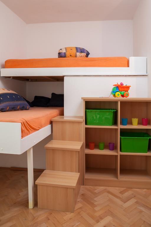 Kornelija 2 Apartment Podgora Phòng bức ảnh