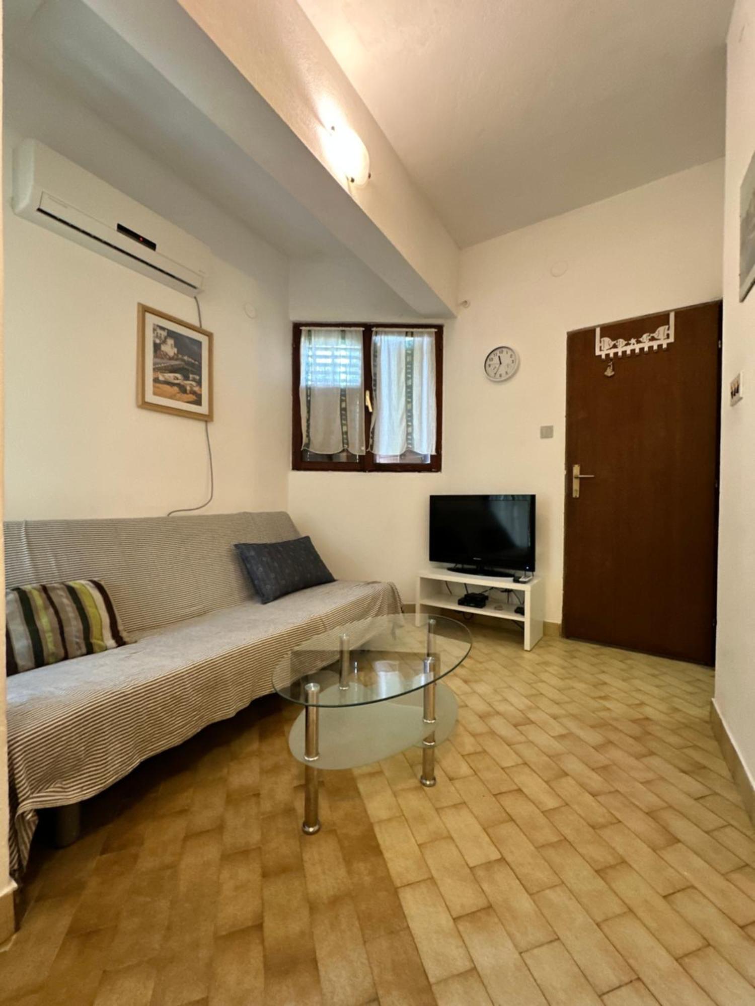 Kornelija 2 Apartment Podgora Ngoại thất bức ảnh